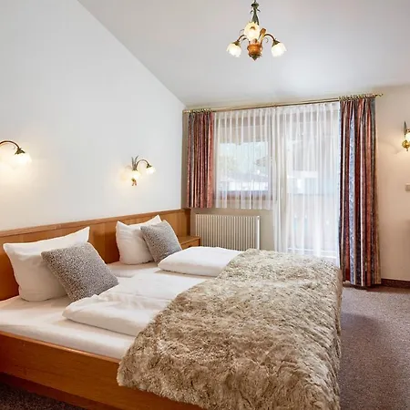 Alpina Apartment *